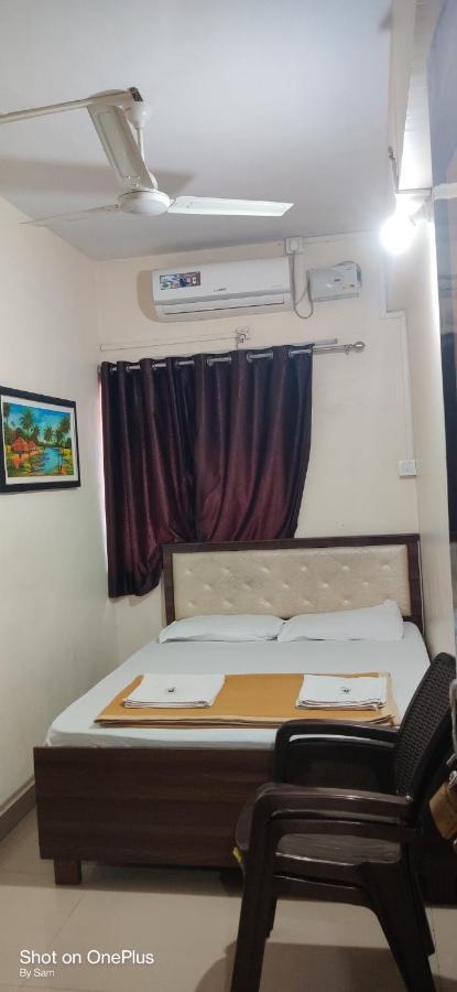 Maharaja Family Guest House Lonavala Buitenkant foto